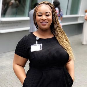 Meet your Posher, Shaina